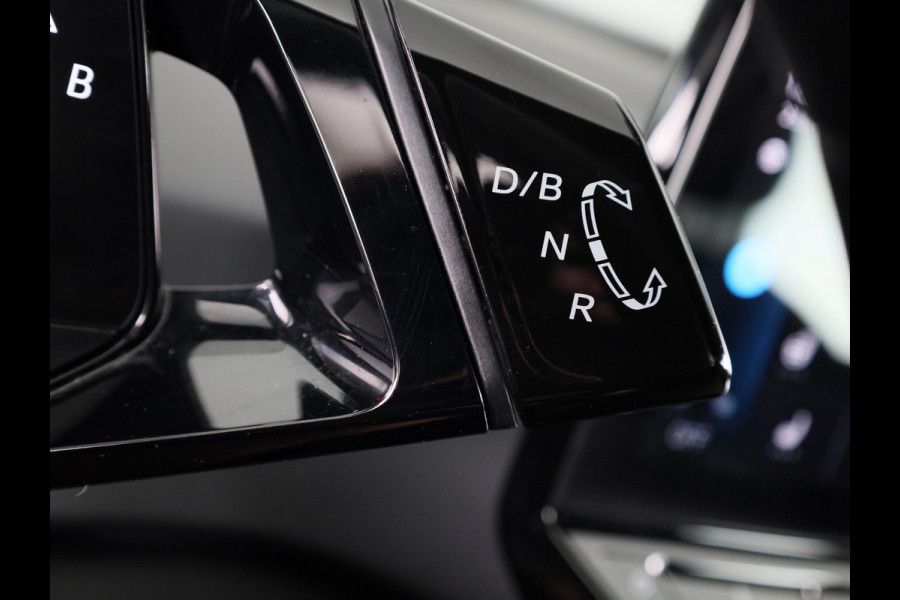 Volkswagen ID.3 Pure 45 kWh 150PK | Navigatie | Parkeersensoren | Led koplampen
