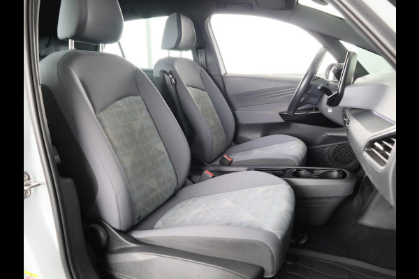 Volkswagen ID.3 Pure 45 kWh 150PK | Navigatie | Parkeersensoren | Led koplampen