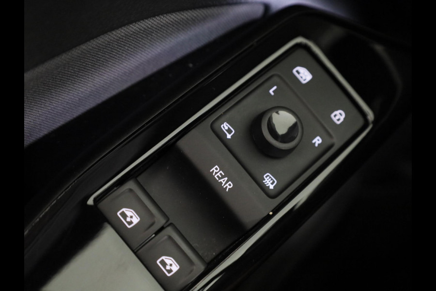 Volkswagen ID.3 Pure 45 kWh 150PK | Navigatie | Parkeersensoren | Led koplampen
