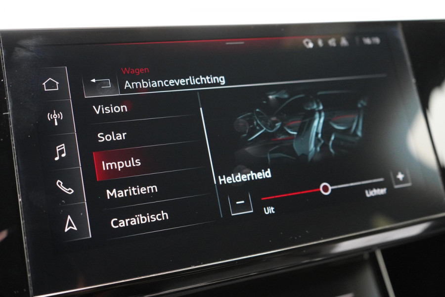 Audi Q8 e-tron 55 quattro 408pk S Edition 115 kWh | Head-Up | BTW | Panoramadak | Leder | Keyless | Trekhaak afn. | B&O