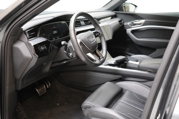 Audi Q8 e-tron 55 quattro 408pk S Edition 115 kWh | Head-Up | BTW | Panoramadak | Leder | Keyless | Trekhaak afn. | B&O