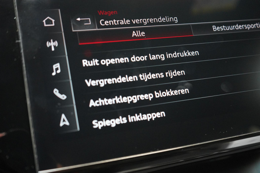 Audi Q8 e-tron 55 quattro 408pk S Edition 115 kWh | Head-Up | BTW | Panoramadak | Leder | Keyless | Trekhaak afn. | B&O