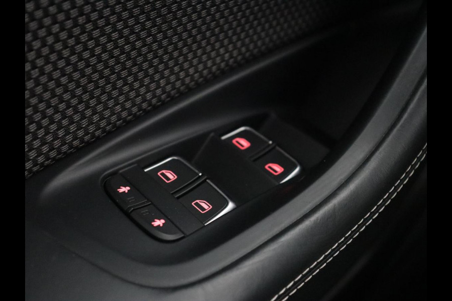 Audi A6 1.8 TFSI S Line | Stoelverwarming | Sportstoelen | Full LED | Navigatie | Parkeerhulp | Climate control | Cruise control