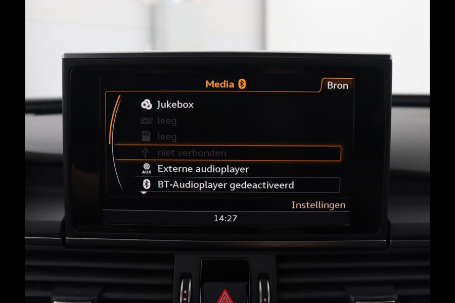 Audi A6 1.8 TFSI S Line | Stoelverwarming | Sportstoelen | Full LED | Navigatie | Parkeerhulp | Climate control | Cruise control