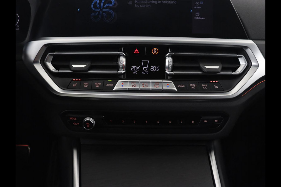 BMW 3-serie 320e M Sport | Head-Up | LaserLight | Stoelverwarming | Adaptive cruise | Sfeerverlichting | Carplay | Sportstoelen