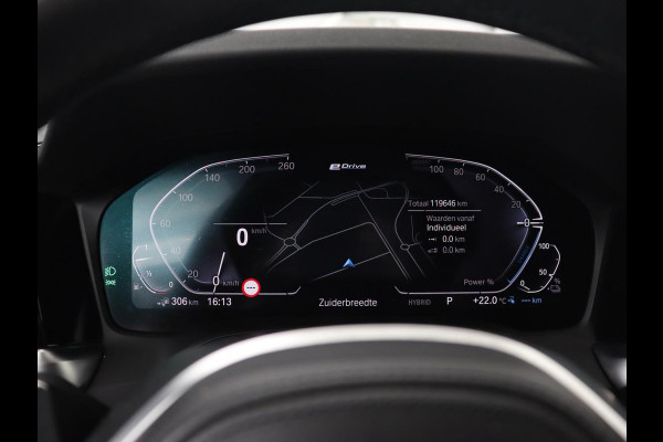BMW 3-serie 320e M Sport | Head-Up | LaserLight | Stoelverwarming | Adaptive cruise | Sfeerverlichting | Carplay | Sportstoelen