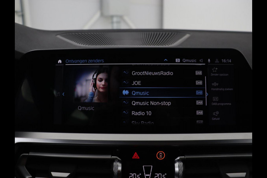 BMW 3-serie 320e M Sport | Head-Up | LaserLight | Stoelverwarming | Adaptive cruise | Sfeerverlichting | Carplay | Sportstoelen