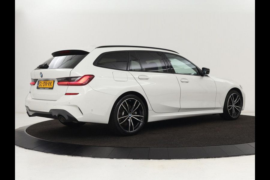 BMW 3-serie 320e M Sport | Head-Up | LaserLight | Stoelverwarming | Adaptive cruise | Sfeerverlichting | Carplay | Sportstoelen
