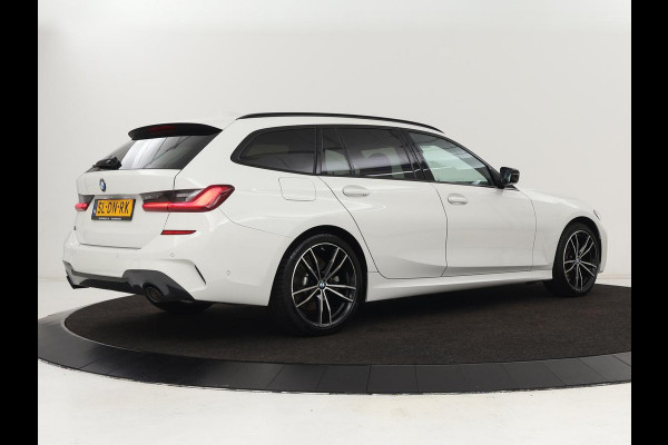 BMW 3-serie 320e M Sport | Head-Up | LaserLight | Stoelverwarming | Adaptive cruise | Sfeerverlichting | Carplay | Sportstoelen