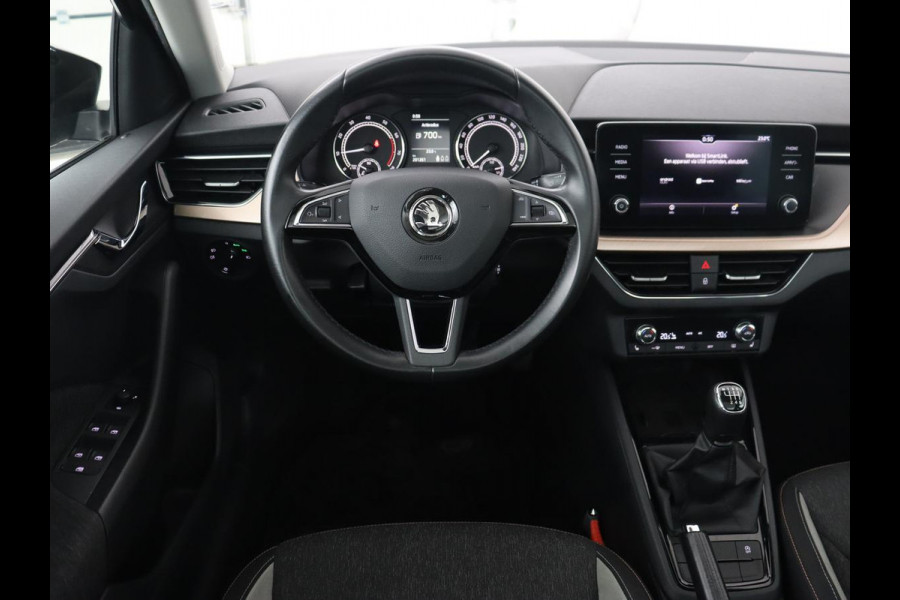 Škoda SCALA 1.0 TSI First Edition | Panoramadak | Stoelverwarming | Carplay | Full LED | Climate control | Keyless | Parkeerhulp