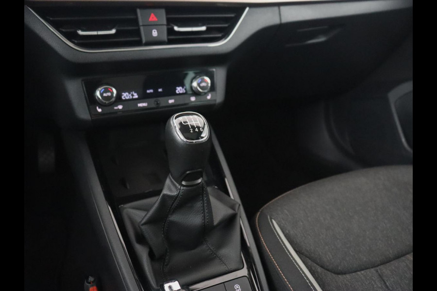 Škoda SCALA 1.0 TSI First Edition | Panoramadak | Stoelverwarming | Carplay | Full LED | Climate control | Keyless | Parkeerhulp