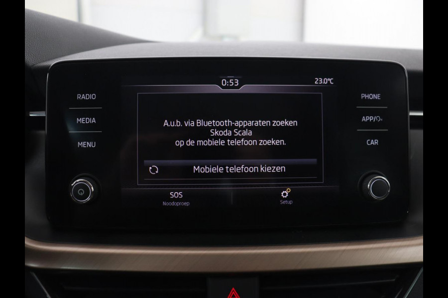 Škoda SCALA 1.0 TSI First Edition | Panoramadak | Stoelverwarming | Carplay | Full LED | Climate control | Keyless | Parkeerhulp
