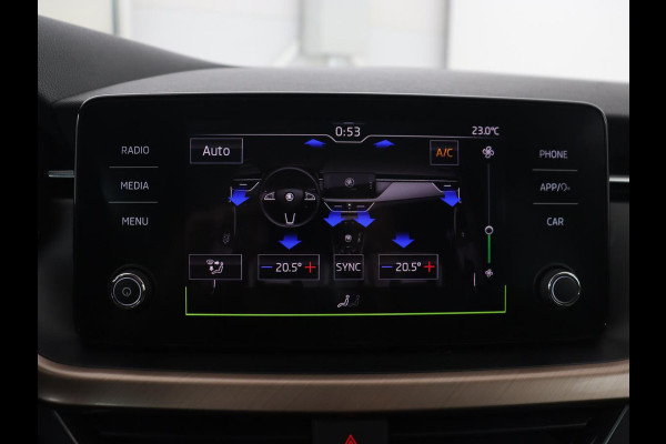 Škoda SCALA 1.0 TSI First Edition | Panoramadak | Stoelverwarming | Carplay | Full LED | Climate control | Keyless | Parkeerhulp