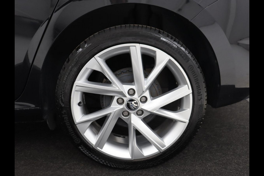 Škoda SCALA 1.0 TSI First Edition | Panoramadak | Stoelverwarming | Carplay | Full LED | Climate control | Keyless | Parkeerhulp