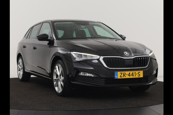 Škoda SCALA 1.0 TSI First Edition | Panoramadak | Stoelverwarming | Carplay | Full LED | Climate control | Keyless | Parkeerhulp