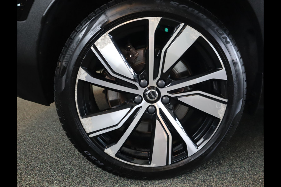 Volvo XC40 Recharge P8 AWD R-Design / SOH 92%