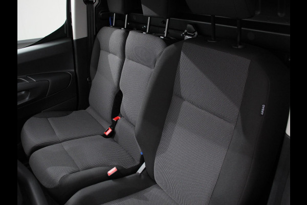 Opel Combo 1.5 BlueHDi 130 S&S L2 Automaat | Apple Carplay / Android Auto | Navigatie | Trekhaak | Airco | Camera | Cruise Control | Parkeersensoren V+A | DAB