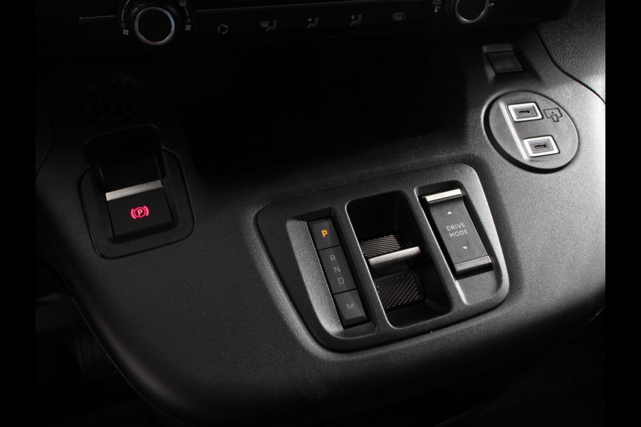 Opel Combo 1.5 BlueHDi 130 S&S L2 Automaat | Apple Carplay / Android Auto | Navigatie | Trekhaak | Airco | Camera | Cruise Control | Parkeersensoren V+A | DAB