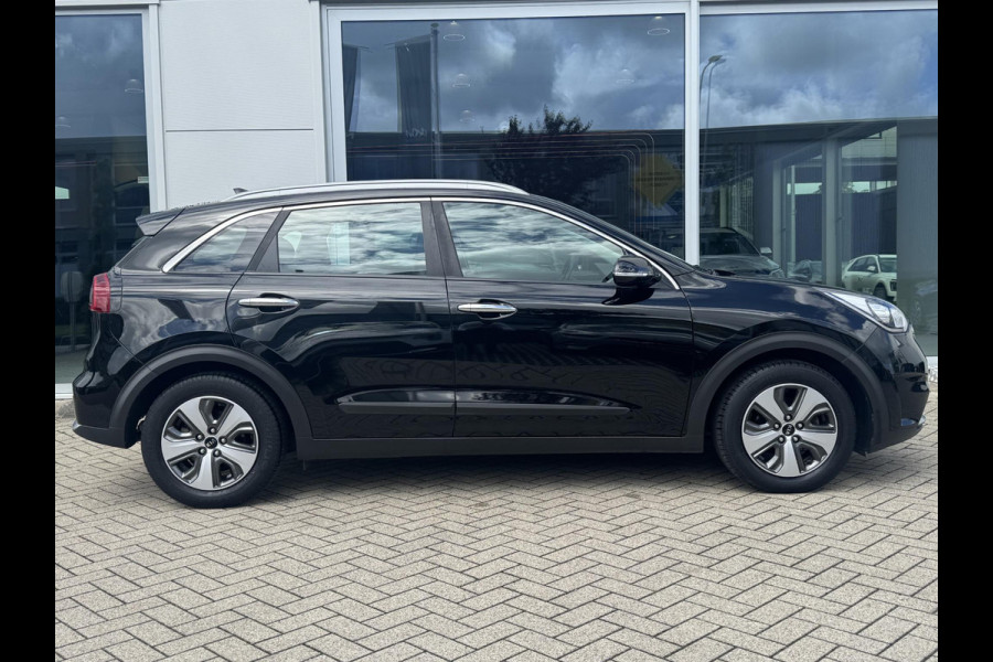 Kia Niro 1.6 GDi Hybrid DynamicLine | Trekhaak | Navigatie | Achteruitrijcamera |