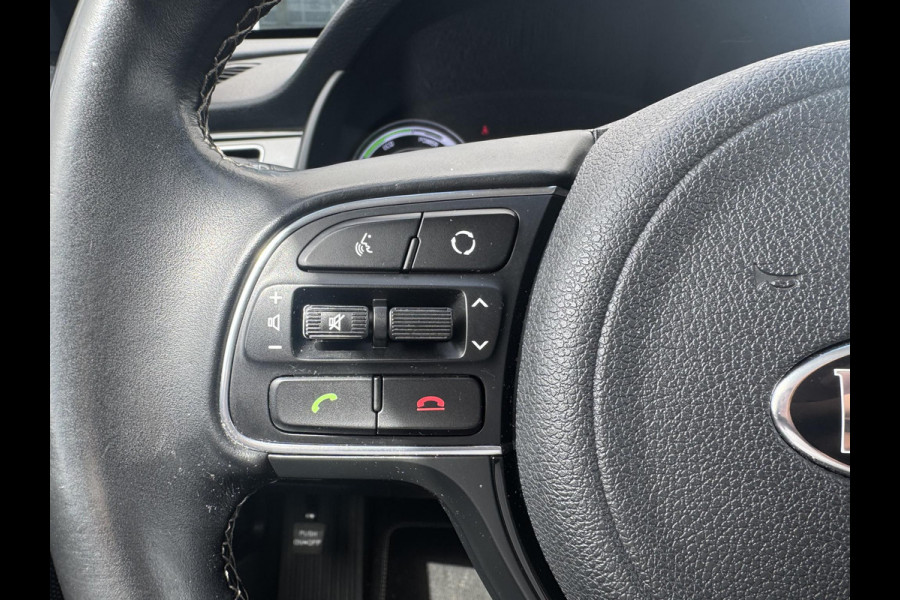 Kia Niro 1.6 GDi Hybrid DynamicLine | Trekhaak | Navigatie | Achteruitrijcamera |