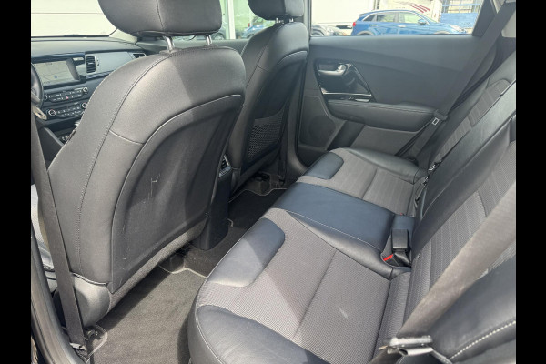 Kia Niro 1.6 GDi Hybrid DynamicLine | Trekhaak | Navigatie | Achteruitrijcamera |