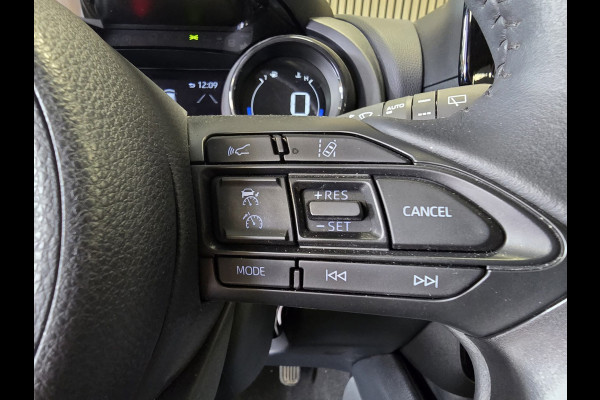 Mazda 2 Hybrid 1.5 ADAPTIEVE CRUISE CONTROL KEYLESS STUURVERWARMING CAMERA PARKEERSENSOREN DODEHOEKBEWAKING