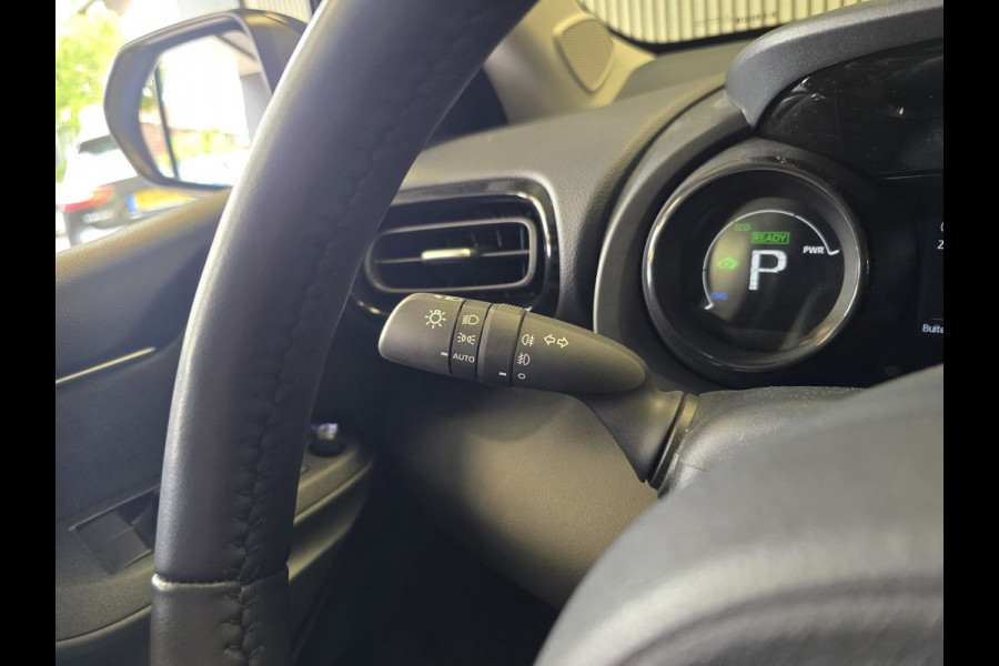 Mazda 2 Hybrid 1.5 ADAPTIEVE CRUISE CONTROL KEYLESS STUURVERWARMING CAMERA PARKEERSENSOREN DODEHOEKBEWAKING