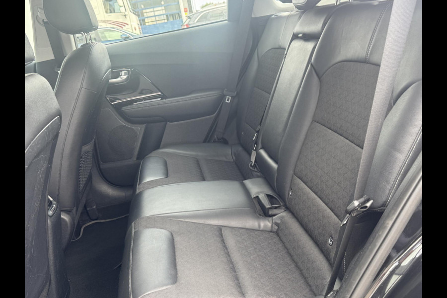 Kia Niro 1.6 GDi Hybrid DynamicLine | Trekhaak | Navigatie | Achteruitrijcamera |
