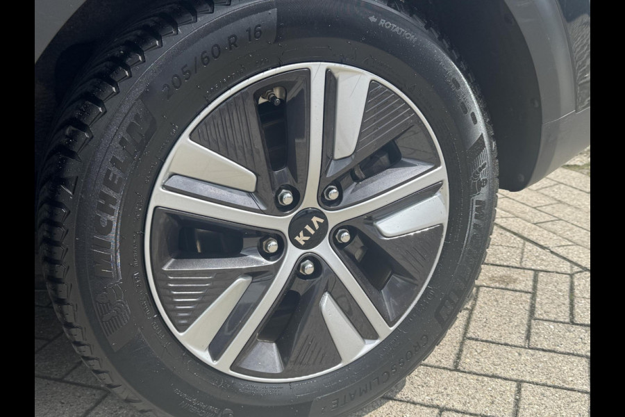 Kia Niro 1.6 GDi Hybrid DynamicLine | Trekhaak | Navigatie | Achteruitrijcamera |
