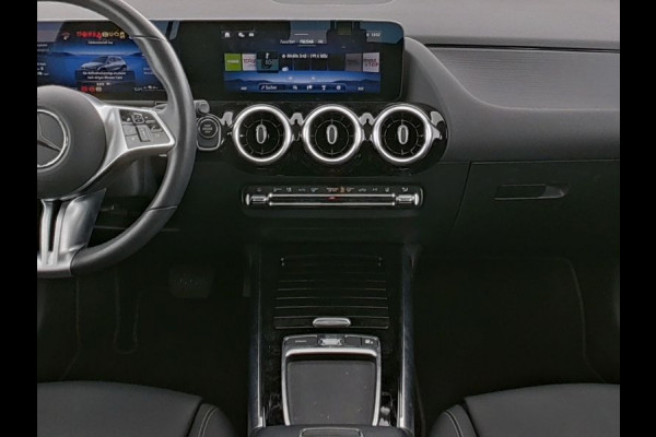 Mercedes-Benz GLA 250 e Face Lift Plug-In Hybride | Progressive Line Advanced | Burmester® | Dodehoek Assist | Memory Voorstoelen | Stuur en Stoelverwarming | Ledkoplampen | Inclusief 24 maanden MB Certified garantie voor Europa.