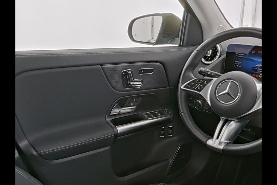Mercedes-Benz GLA 250 e Face Lift Plug-In Hybride | Progressive Line Advanced | Burmester® | Dodehoek Assist | Memory Voorstoelen | Stuur en Stoelverwarming | Ledkoplampen | Inclusief 24 maanden MB Certified garantie voor Europa.