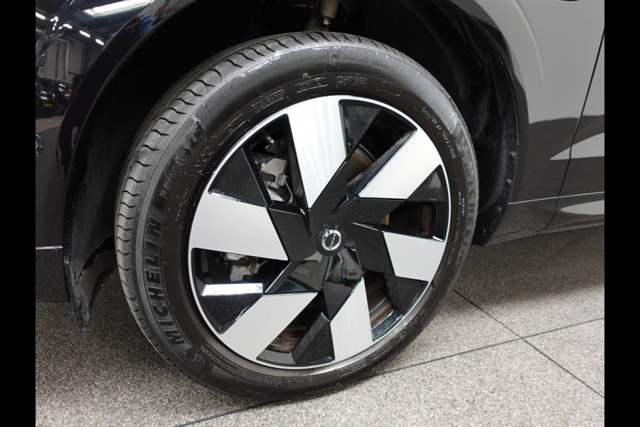Volvo XC60 2.0 T6 398pk Plug-in hybrid AWD Ultimate Dark | DEMO ! | Bowers &Wilkins Premium Sound system | Navigatie Google | Panorama dak | Camera | Extra Getint glas | Stoelen met massage functie