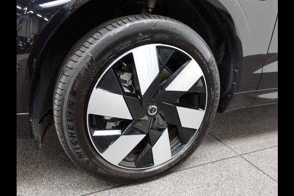 Volvo XC60 2.0 T6 398pk Plug-in hybrid AWD Ultimate Dark | DEMO ! | Bowers &Wilkins Premium Sound system | Navigatie Google | Panorama dak | Camera | Extra Getint glas | Stoelen met massage functie