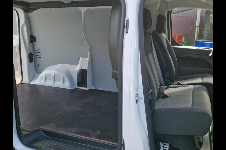 Peugeot Expert L2 2.0D 145 Pk. | navi incl. Apple Carplay | camera | trekhaak | betimmering | Comfort tussenschot |