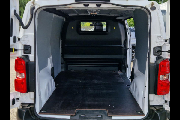 Peugeot Expert L2 2.0D 145 Pk. | navi incl. Apple Carplay | camera | trekhaak | betimmering | Comfort tussenschot |