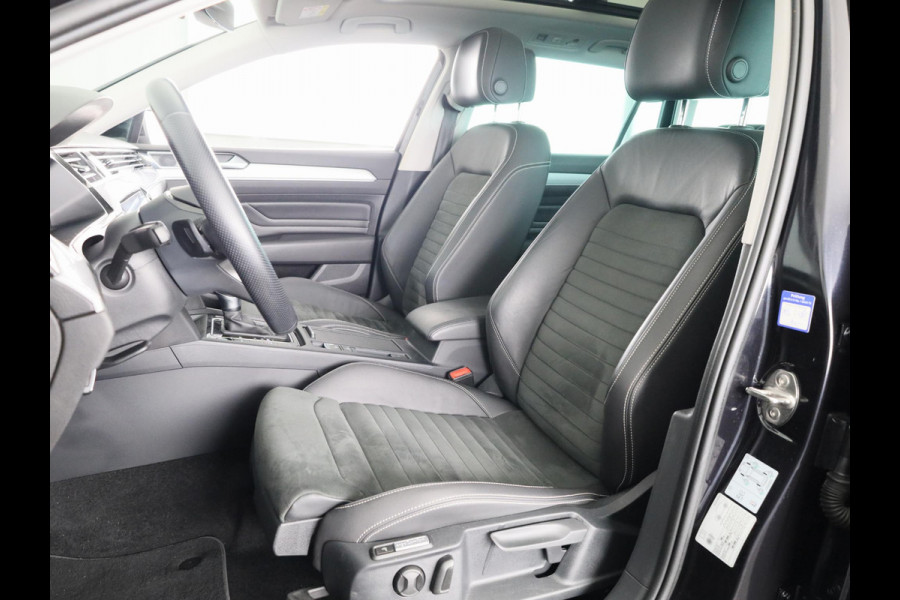 Volkswagen Passat 1.4 TSI PHEV GTE Style 218 pk Automaat (DSG) | Navigatie | Panoramadak | Parkeersensoren (Park assist) | Achteruitrijcamera | Matrix LED koplampen | Stoelverwarming v/a |