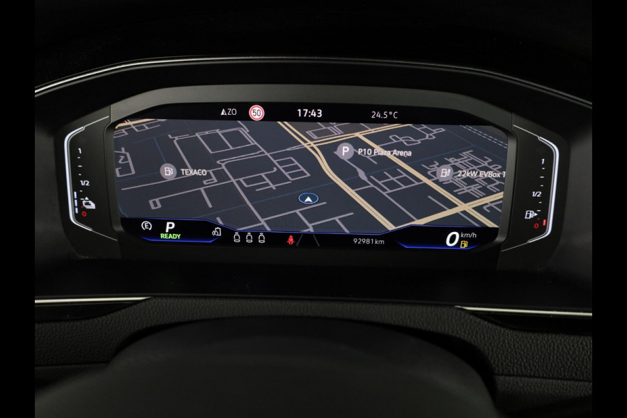 Volkswagen Passat 1.4 TSI PHEV GTE Style 218 pk Automaat (DSG) | Navigatie | Panoramadak | Parkeersensoren (Park assist) | Achteruitrijcamera | Matrix LED koplampen | Stoelverwarming v/a |