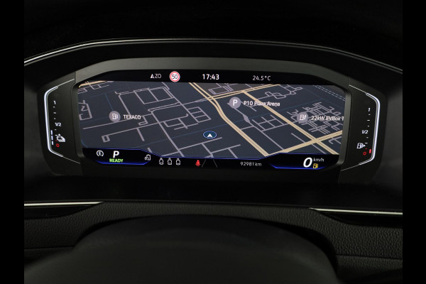 Volkswagen Passat 1.4 TSI PHEV GTE Style 218 pk Automaat (DSG) | Navigatie | Panoramadak | Parkeersensoren (Park assist) | Achteruitrijcamera | Matrix LED koplampen | Stoelverwarming v/a |