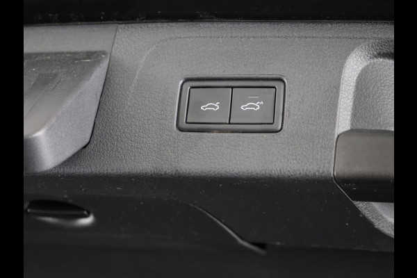 Volkswagen Passat 1.4 TSI PHEV GTE Style 218 pk Automaat (DSG) | Navigatie | Panoramadak | Parkeersensoren (Park assist) | Achteruitrijcamera | Matrix LED koplampen | Stoelverwarming v/a |
