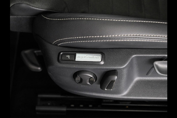 Volkswagen Passat 1.4 TSI PHEV GTE Style 218 pk Automaat (DSG) | Navigatie | Panoramadak | Parkeersensoren (Park assist) | Achteruitrijcamera | Matrix LED koplampen | Stoelverwarming v/a |