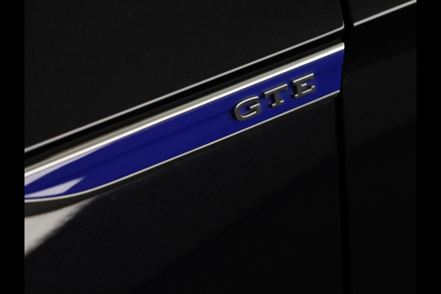 Volkswagen Passat 1.4 TSI PHEV GTE Style 218 pk Automaat (DSG) | Navigatie | Panoramadak | Parkeersensoren (Park assist) | Achteruitrijcamera | Matrix LED koplampen | Stoelverwarming v/a |