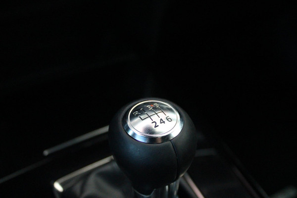 Mazda CX-30 2.0 e-SkyActiv-X MILD Hybrid 187PK HOMURA | DRAADLOOS APPLE CARPLAY/ANDROID AUTO | FULL LED KOPLAMPEN | DAB+ RADIO | CLIMATE CONTROL | STOEL VERWARMING | ADAPTIVE CRUISE CONTROL | LICHTMETALEN VELGEN BLACK | ALL SEASON BANDEN | DODEHOEK DETECTIE | ELEKTRISCHE ACHTERKLEP | STOEL VERWARMING |