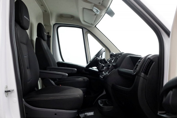 Fiat Ducato 30 2.2 MultiJet 140pk L2H2 Airco/PDC 02-2023
