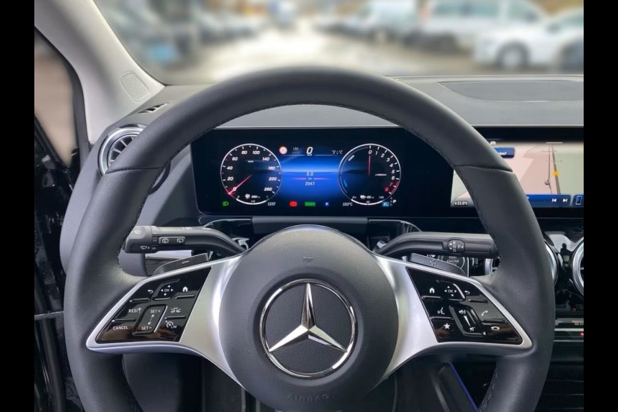 Mercedes-Benz B-Klasse 250 e Progressive ** LED, MBUX+, HALF-LEDER, PANORAMA, ADAPT. CRUISE, 18-inch LMV ** Ex MB-AG - UNFALLFREI ** ** INFORMEER OOK NAAR ONZE AANTREKKELIJKE FINANCIAL-LEASE TARIEVEN **