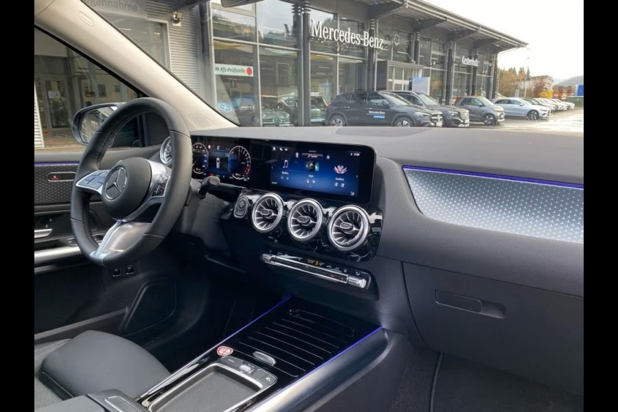 Mercedes-Benz B-Klasse 250 e Progressive ** LED, MBUX+, HALF-LEDER, PANORAMA, ADAPT. CRUISE, 18-inch LMV ** Ex MB-AG - UNFALLFREI ** ** INFORMEER OOK NAAR ONZE AANTREKKELIJKE FINANCIAL-LEASE TARIEVEN **