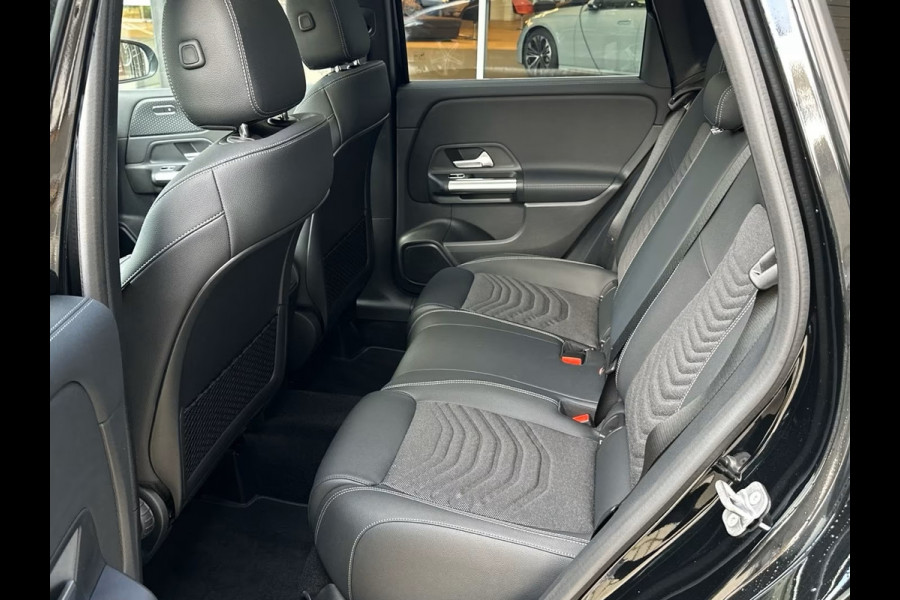 Mercedes-Benz B-Klasse 250 e Progressive ** LED, MBUX+, HALF-LEDER, PANORAMA, ADAPT. CRUISE, 18-inch LMV ** Ex MB-AG - UNFALLFREI ** ** INFORMEER OOK NAAR ONZE AANTREKKELIJKE FINANCIAL-LEASE TARIEVEN **