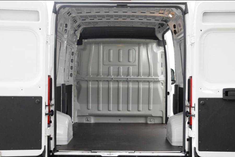 Fiat Ducato 30 2.2 MultiJet 120pk L2H2 Airco/PDC 02-2023
