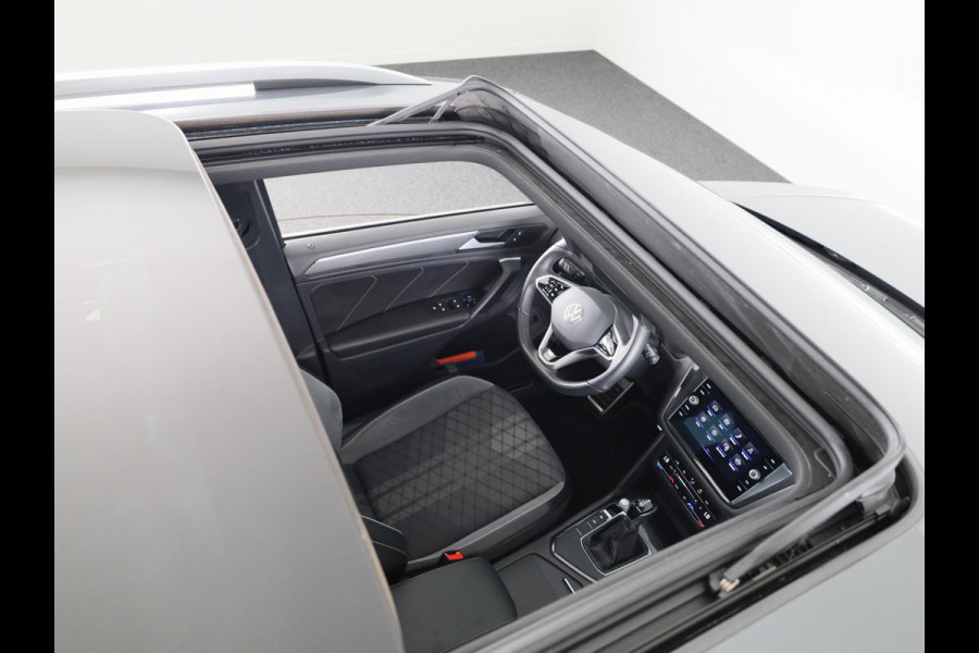 Volkswagen Tiguan 1.5 TSI R-Line Business+ 150PK | Automaat (DSG) | Panoramadak | Navigatie | 20 Inch | Spiegelpakket | Camera