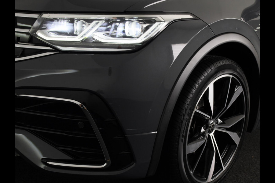 Volkswagen Tiguan 1.5 TSI R-Line Business+ 150PK | Automaat (DSG) | Panoramadak | Navigatie | 20 Inch | Spiegelpakket | Camera
