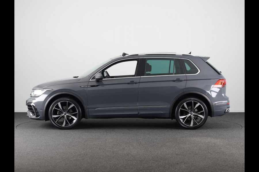 Volkswagen Tiguan 1.5 TSI R-Line Business+ 150PK | Automaat (DSG) | Panoramadak | Navigatie | 20 Inch | Spiegelpakket | Camera